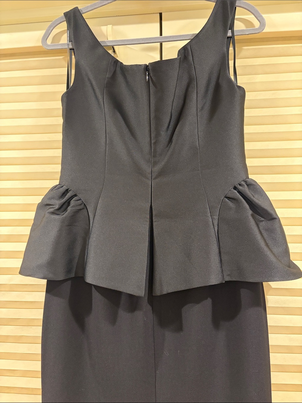 NWOT Roland Mouret Black Peplum Maxi Dress with Contrast Buttons, Size US 6 - Picture 9 of 14